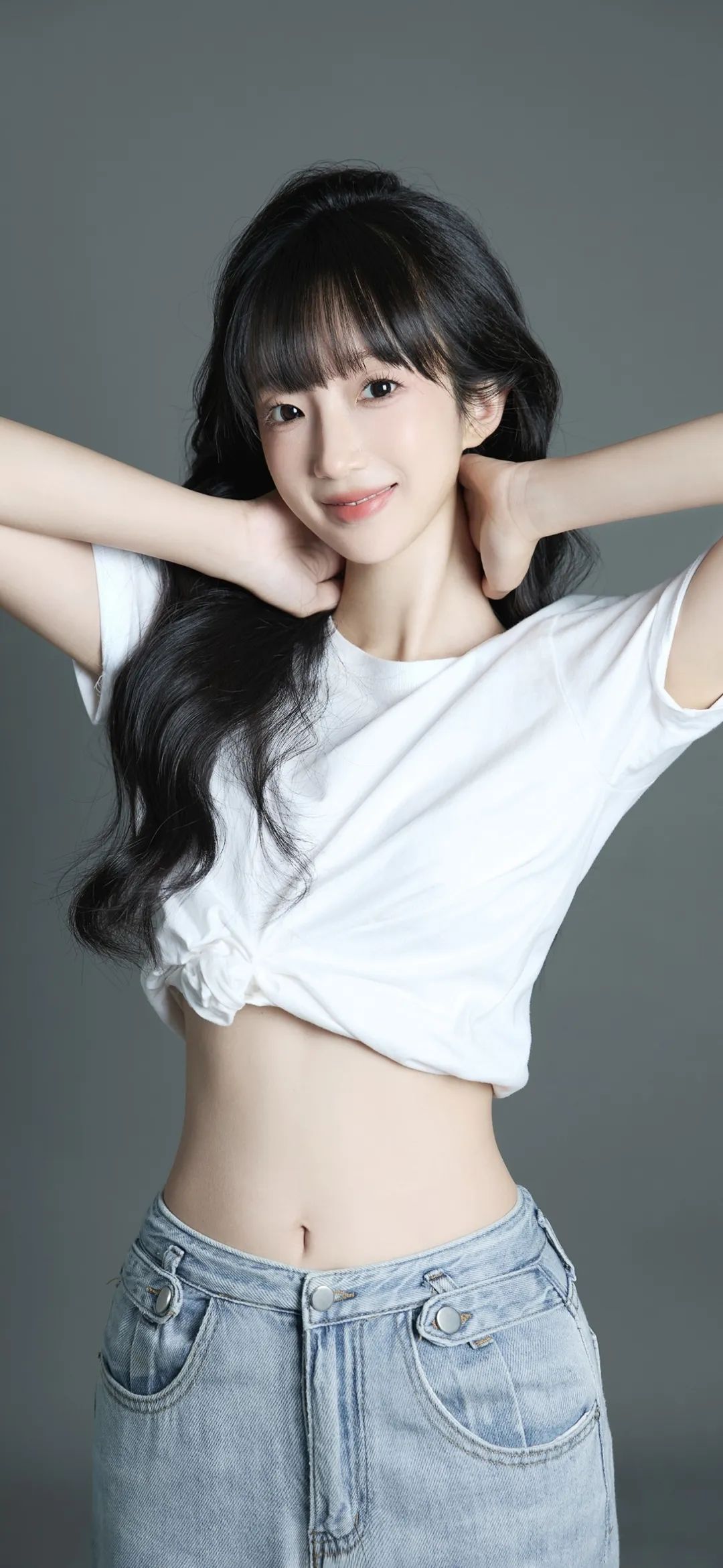 清纯少女秀出迷人小腰手机壁纸