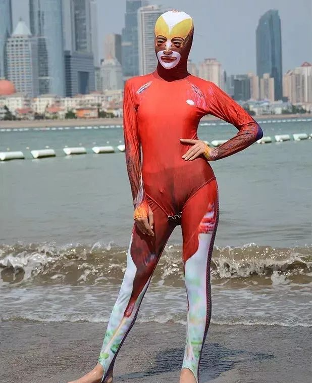 千万别让男友给你挑泳衣