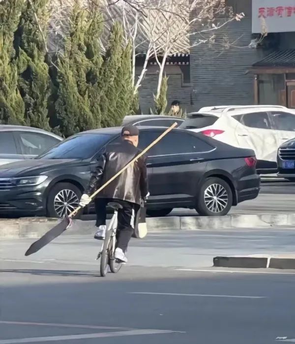 原来千里走单骑是单车的单