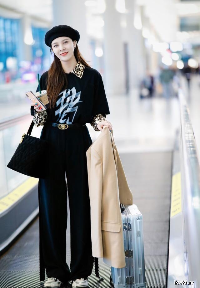 宋妍菲靠着穿衣是吊打了多少女星?重点是素颜都能赢,厉害了