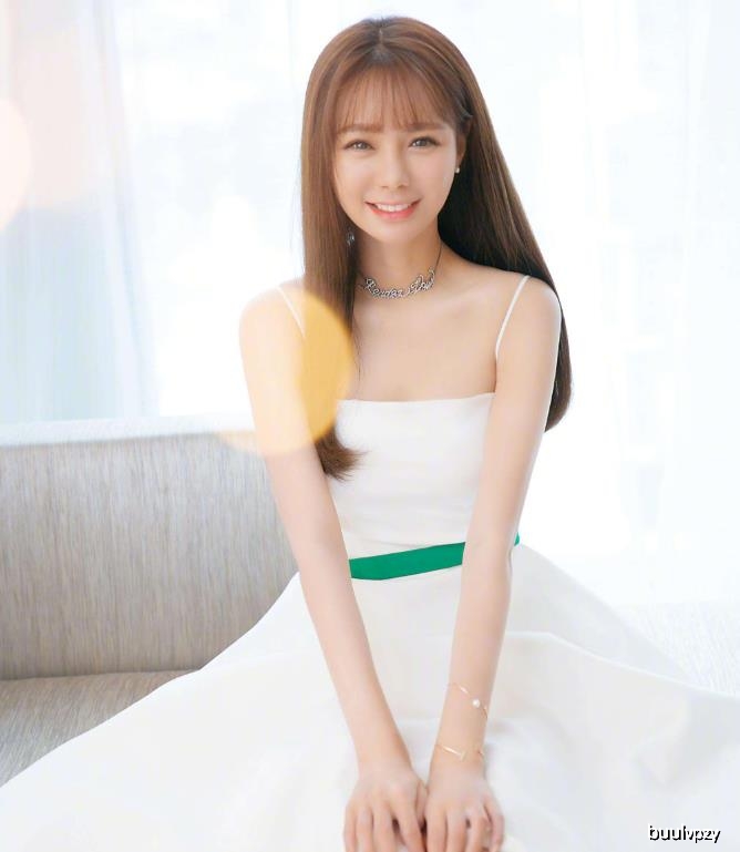 30岁沈梦辰现场卸妆,又一次“惊艳全场”,网友:以前低估她了