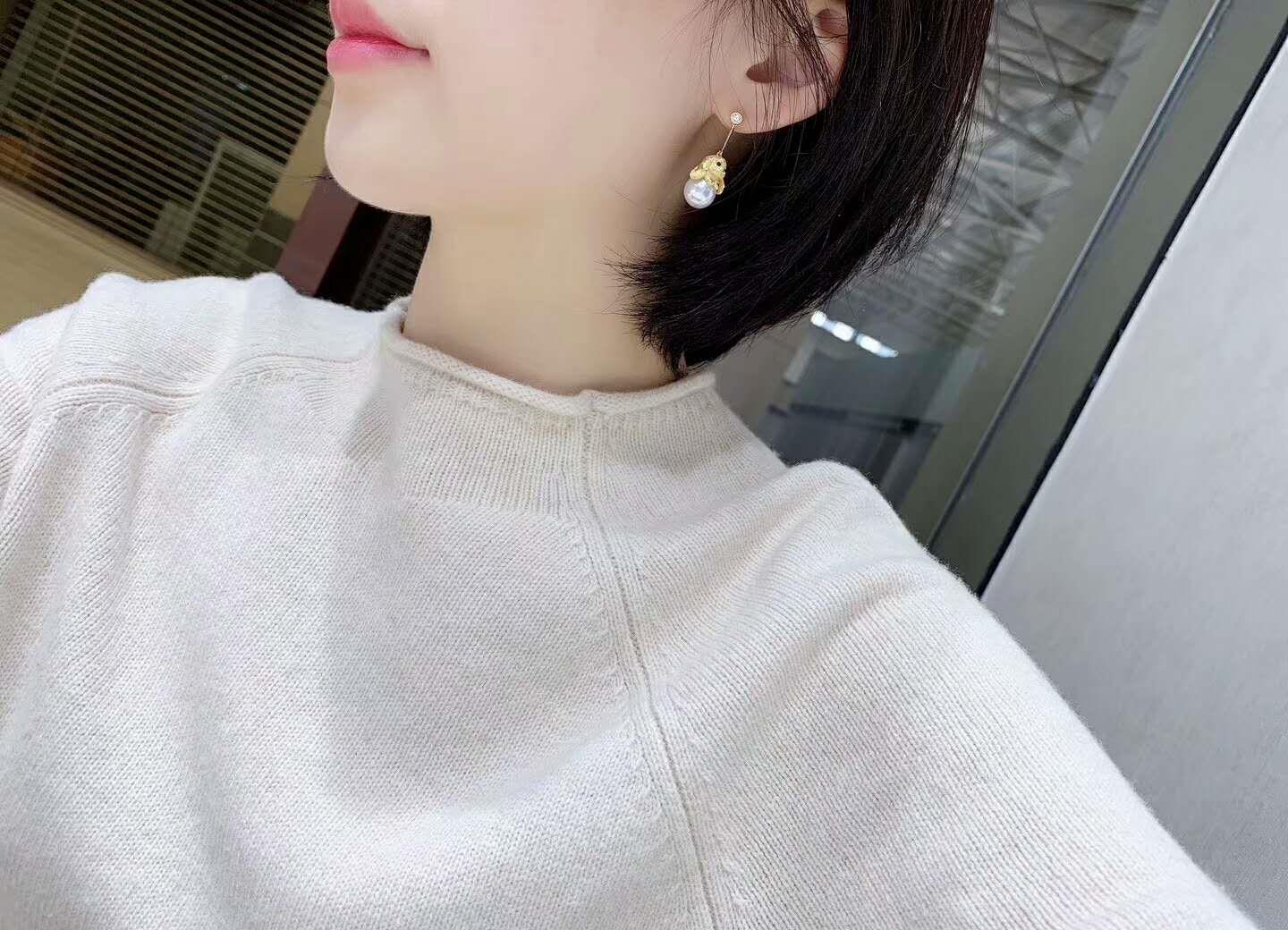 珍珠首饰很土?那是你没选对款式,有设计感的耳环减龄显气质!