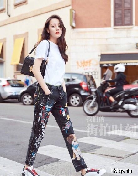迪丽热巴最新时尚大片,一双大长腿抢镜,这姿势谁都模仿不了