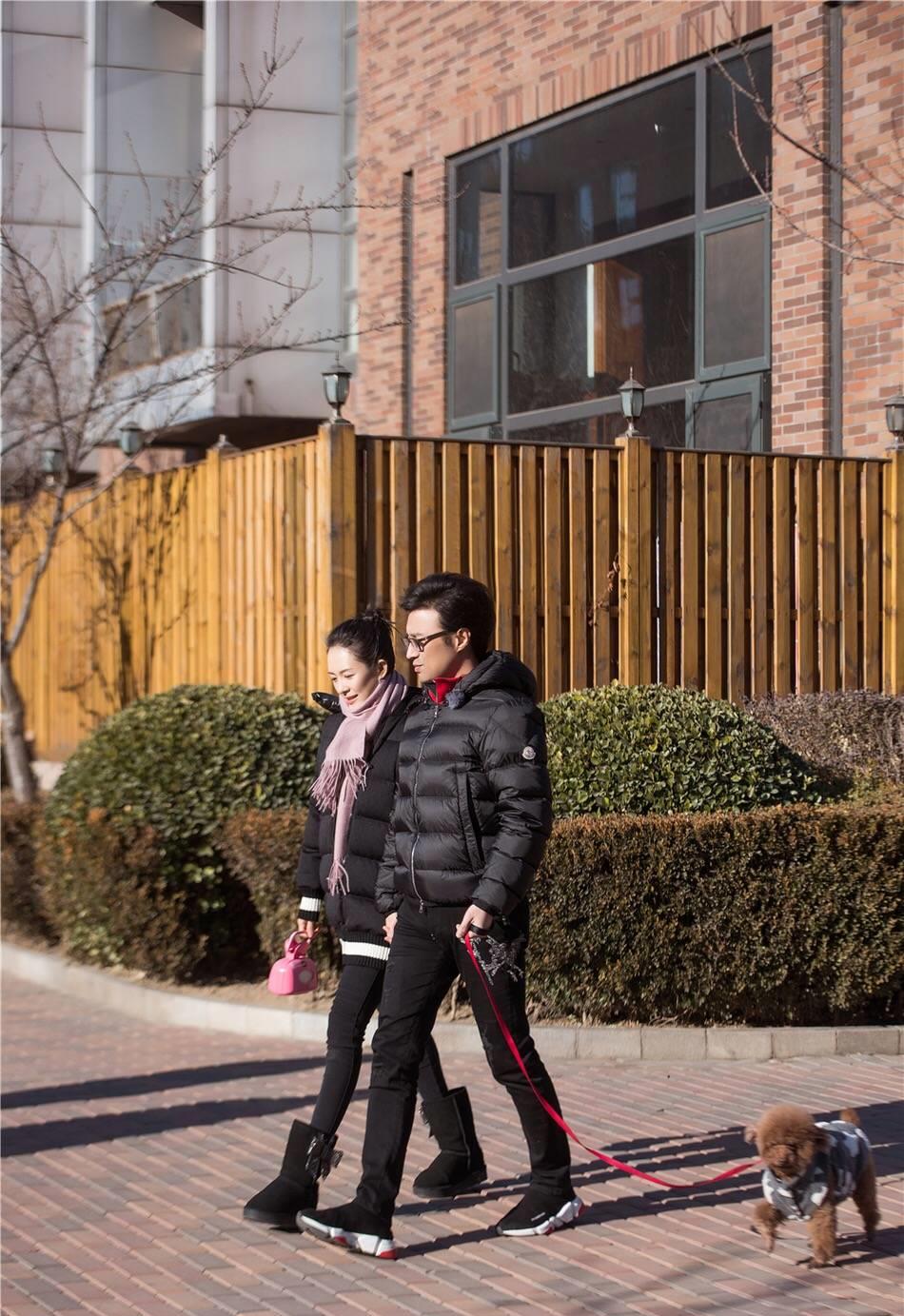 章子怡终于高调,一袭大红色亮片裙美艳动人,与汪峰热舞画面太美