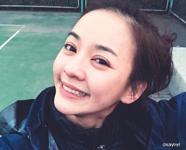 33岁陈意涵平时看着像20岁少女,但一去时装周就变40岁大妈