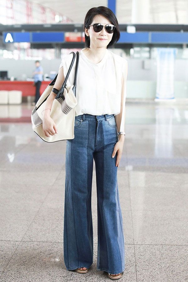 俞飞鸿轻松驾驭熟女风,私服Look出街美过少女