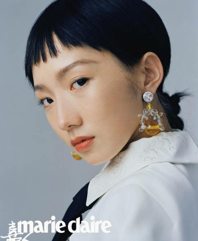 火箭少女齐拍封面大片!徐梦洁可爱到犯规,傅菁直接穿“塑料”!