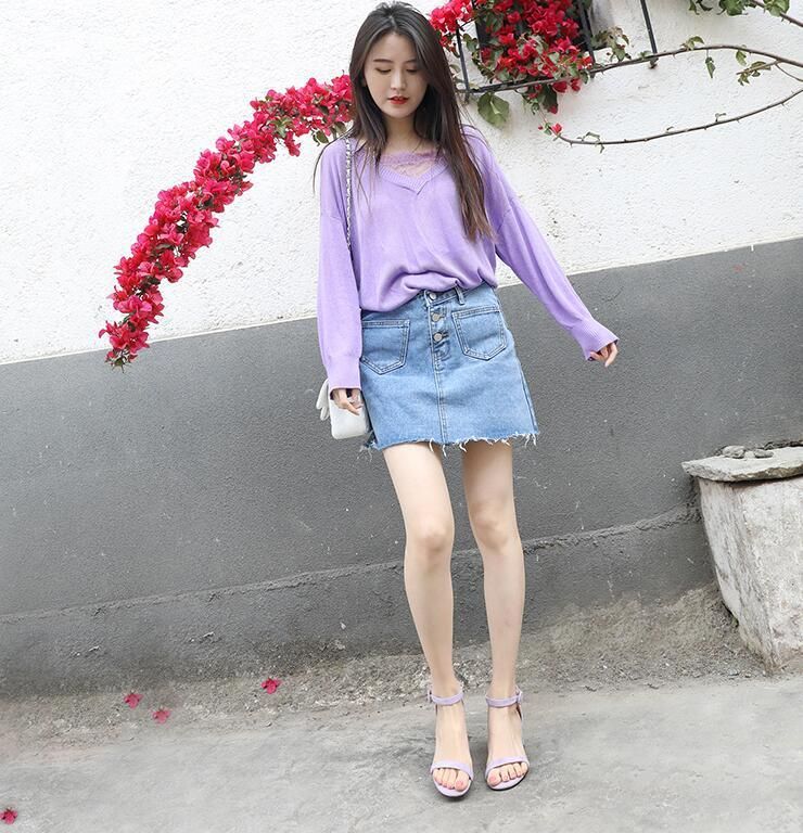 一字带高跟鞋,露出俏皮脚趾,甜美少女风弥漫