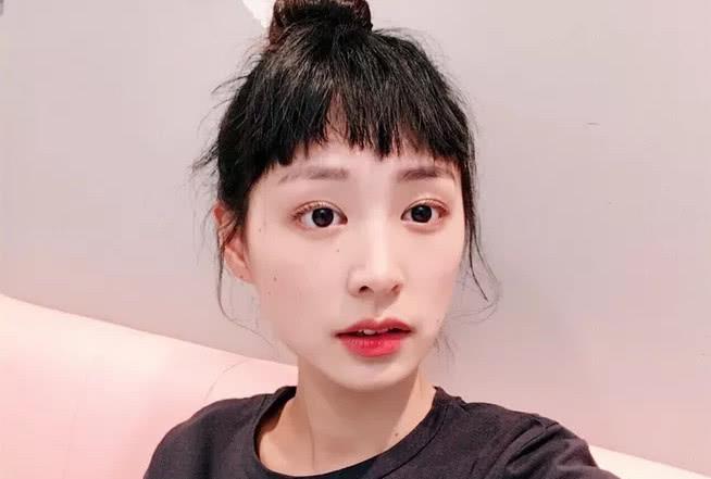 男生超反感的4种发型：女生自以为很美，其实非常遭人嫌弃