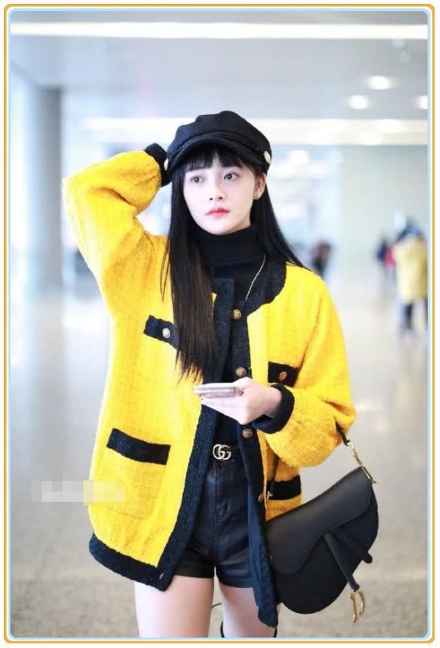 欧阳娜娜撞衫周洁琼,终于知道名媛和草根女孩的差距有多大了