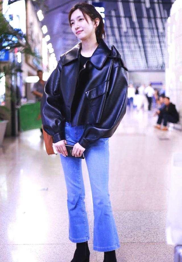 33岁的江疏影真女神,白衬衫搭配九分裤,简约大方太迷人