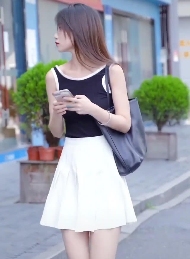“原谅绿”还没过时,街头又火了“女巫紫”,穿出门你就是焦点!