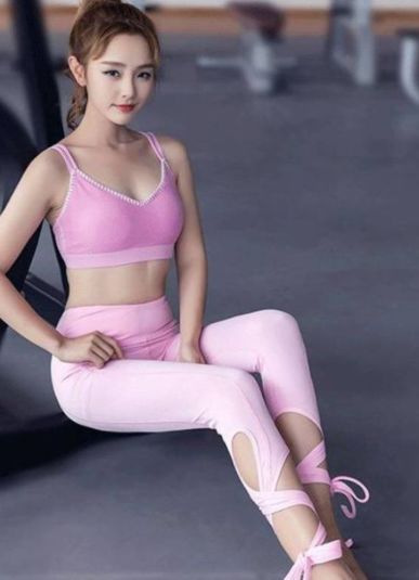 高贵优雅的紧身打底美女,时尚气息十足,尽显性感身材