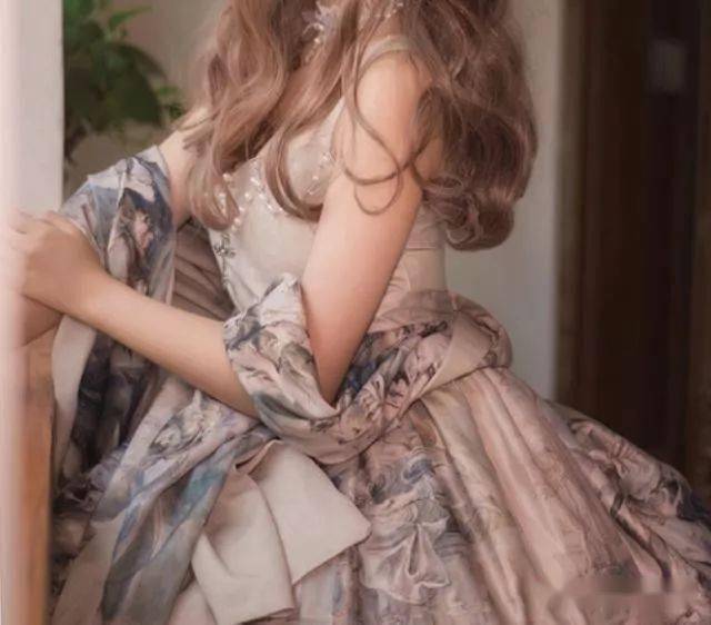 趣味测试：你会选择哪一套连衣裙？测你在对方心中有多重要？