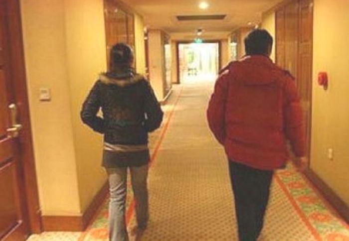 非“夫妻”男女住酒店，偷偷只用一人证件登记，被查到有啥后果？ 