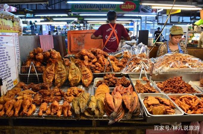 泰国人几乎从来不做饭是为什么呢?看完当地菜市场,换成我也不做