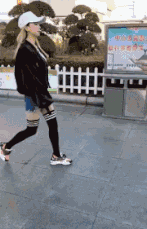 不要的妹子直接扔垃圾桶