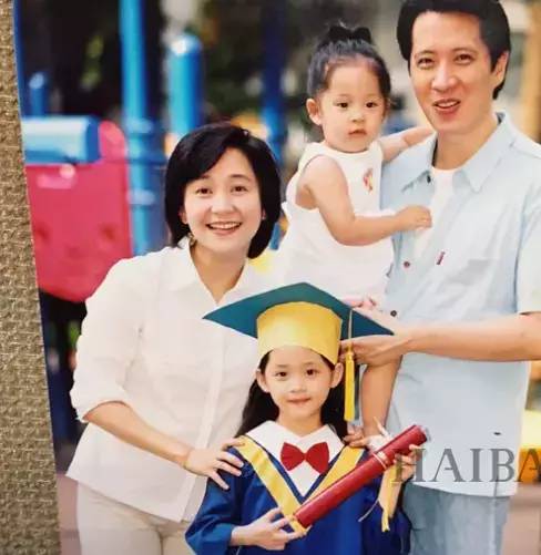 这是要往塑料姐妹的方向发展吗?
