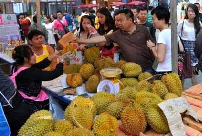 继榴莲后，最新游客又开始“疯抢”越南一美食，国人：第一次见！