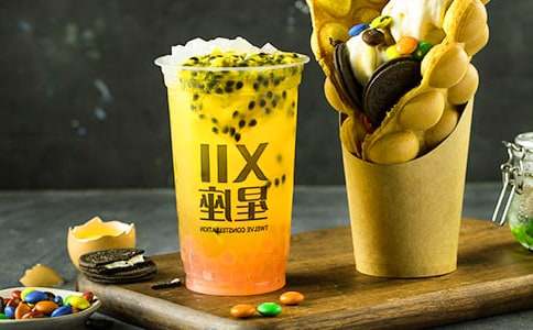 秋天的第一杯奶茶文案